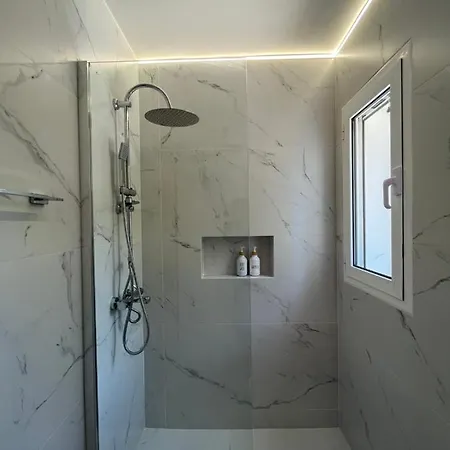 Iliana Exclusive - Private Pool Villa