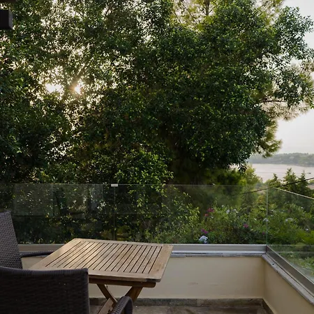 Iliana Exclusive - Private Pool Villa *